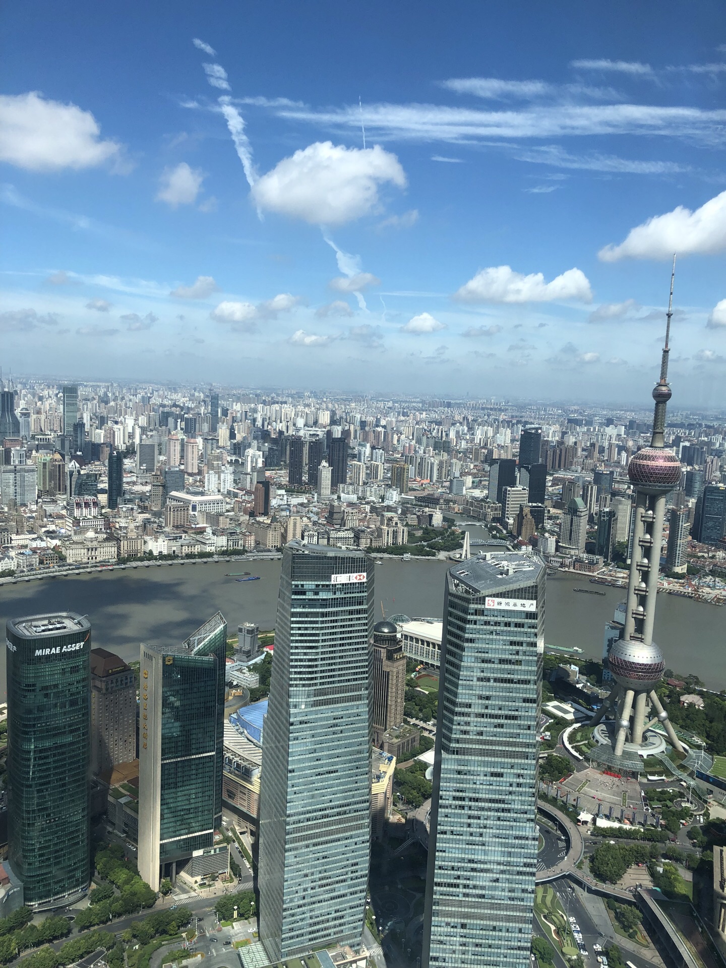 【携程攻略】上海金茂大厦景点,能看到上海全景，风景很好，晚上去风景更好。排队的速度挺快的，上面…