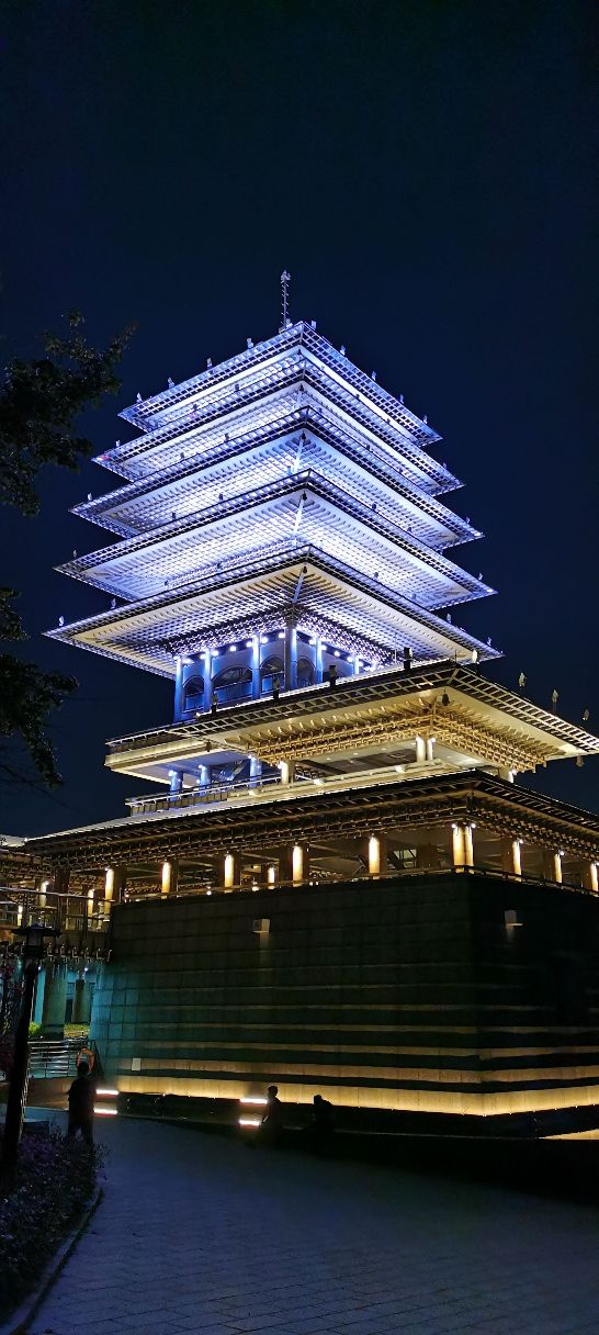 【携程攻略】杭州临平公园景点,大晚上的,到姑姑家吃饭,被姑姑拉来