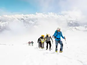厄爾布魯士峰