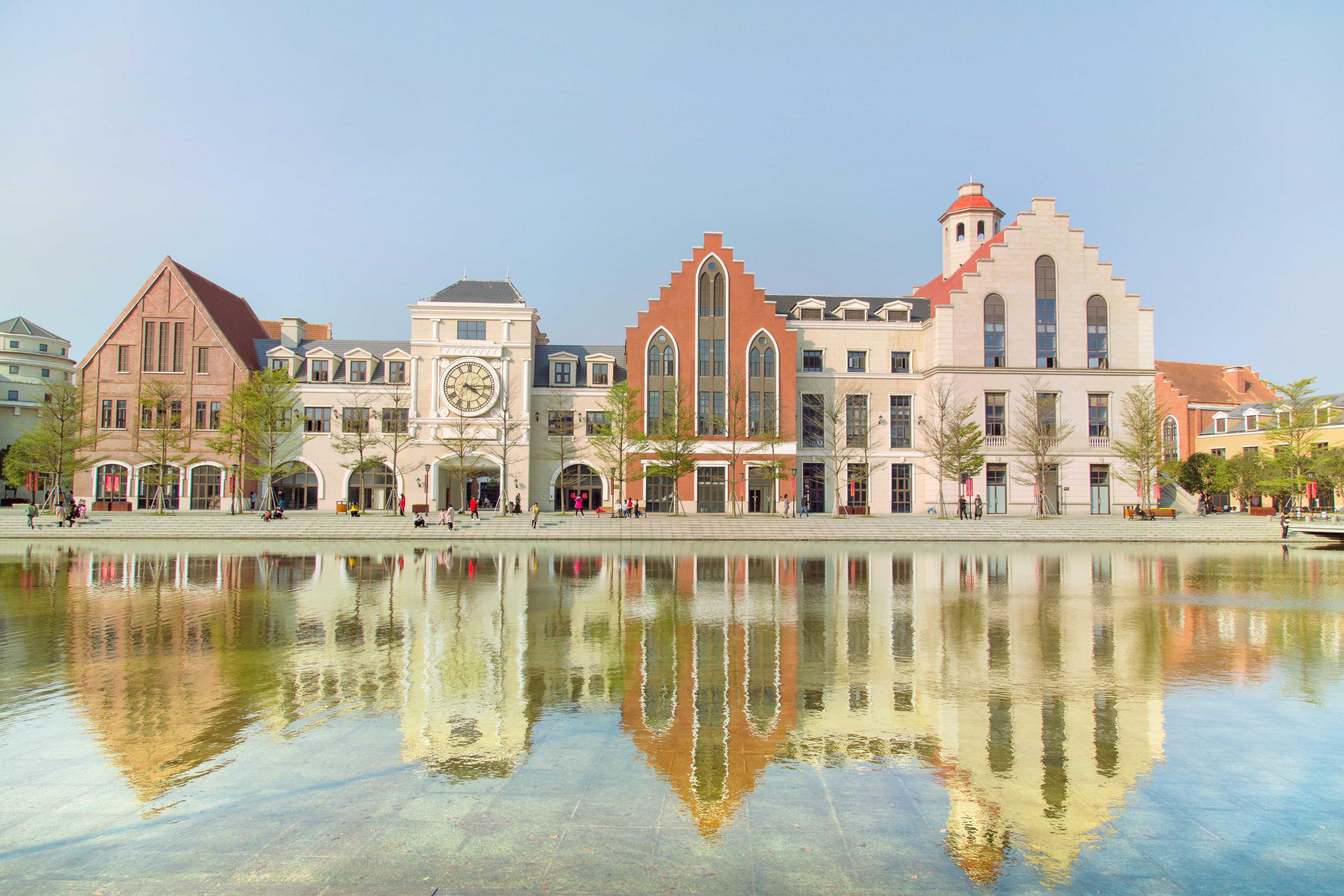 广西大学行健文理学院图书馆