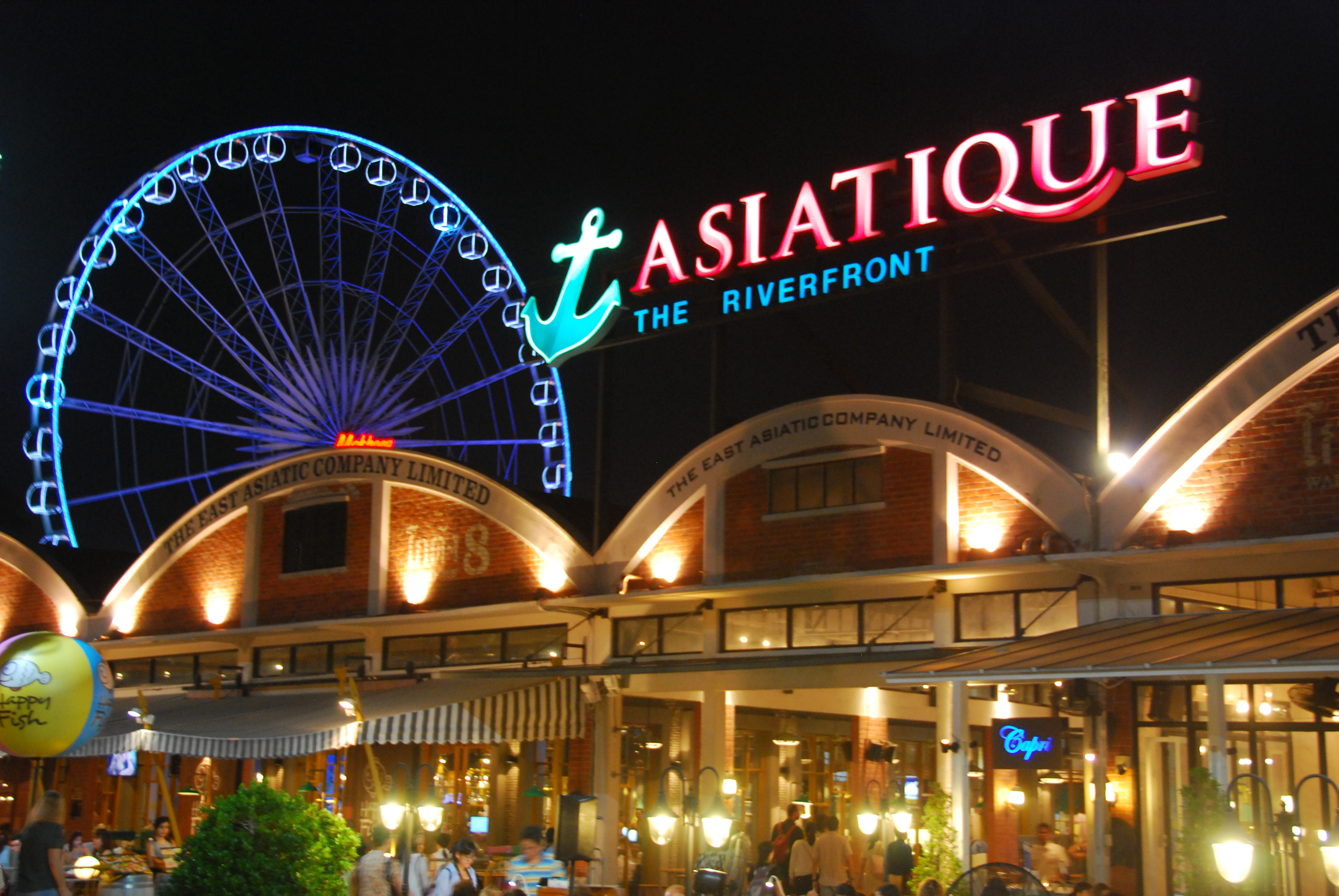 曼谷夜市摩天轮