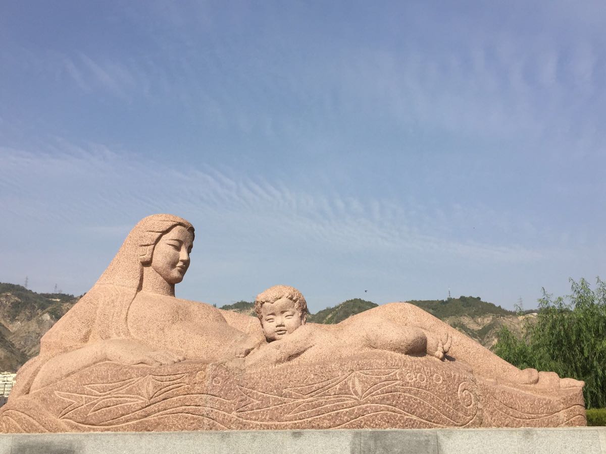 宁夏黄河母亲雕塑图片