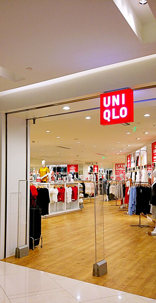 在月星环球港有一家优衣库的门店.
选址非常棒.