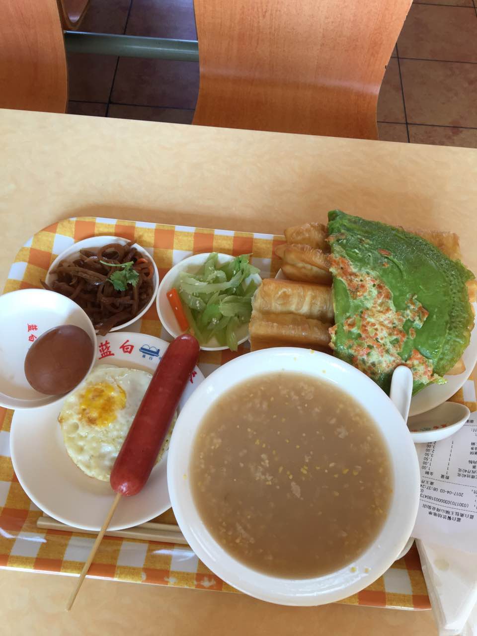 2021蓝白快餐(商业街店)美食餐厅,干净卫生,营养健康 【去哪儿攻略】