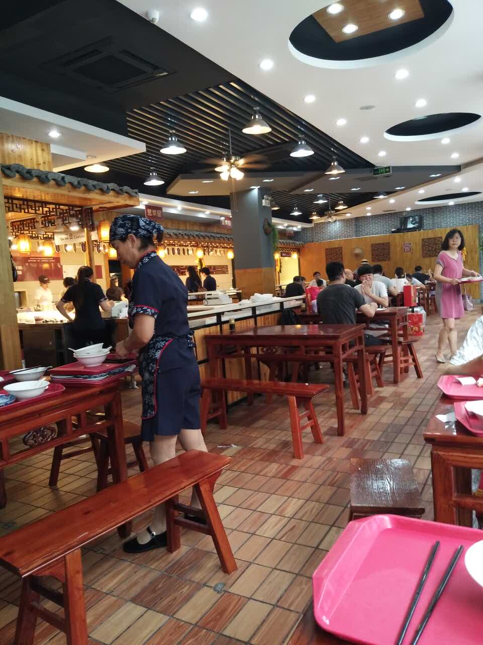 新四方美食城(文一路店)