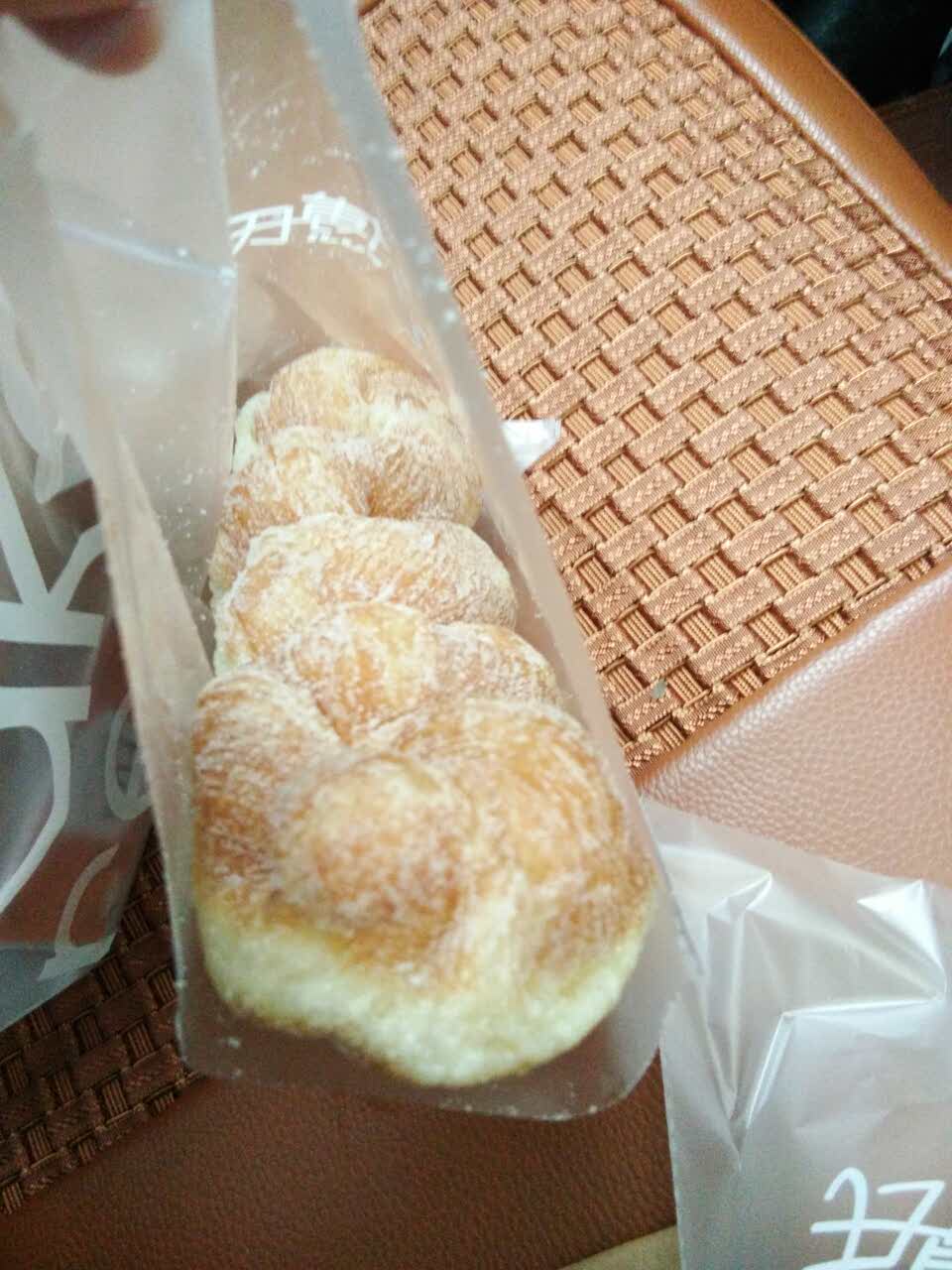 2022新傅氏饼屋(贝村店)美食餐厅,面包和蛋糕都很好吃 ,枣糕,.