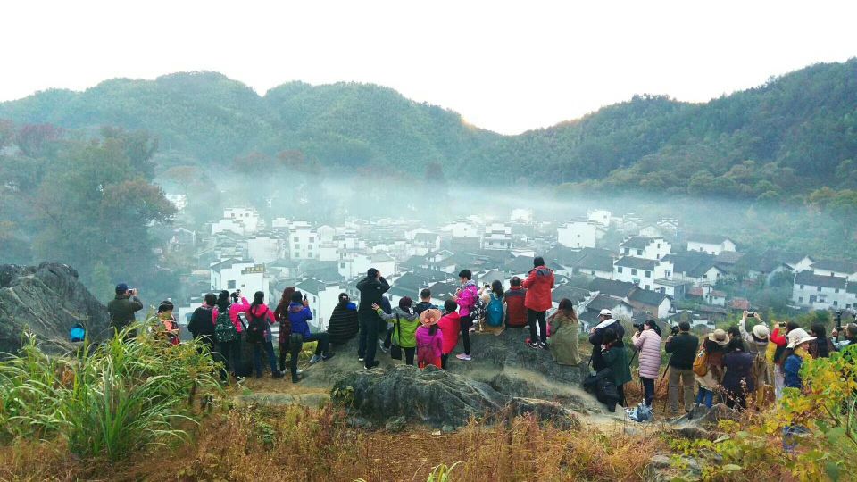 庆源,篁岭,石门山大峡谷,桃几个自己喜欢的景点走走;北线:思溪延村