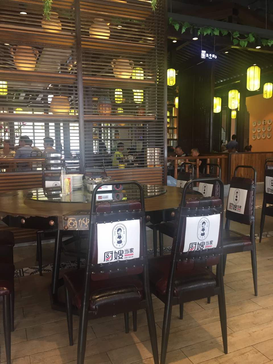 2021厨嫂当家(麻涌店)美食餐厅,上菜速度特别快,店里环境不.