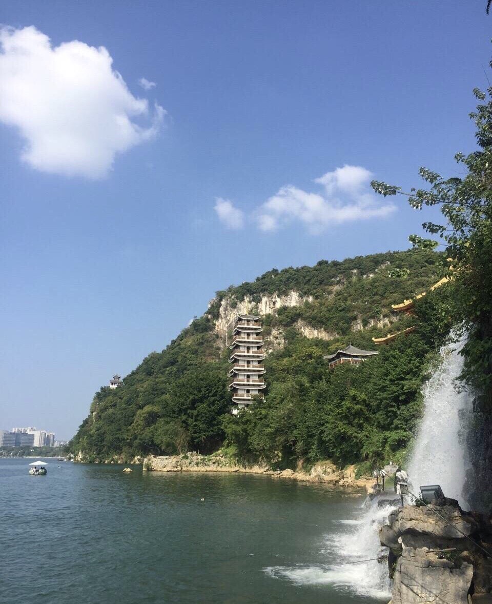 凤凰河温泉生态旅游区图片