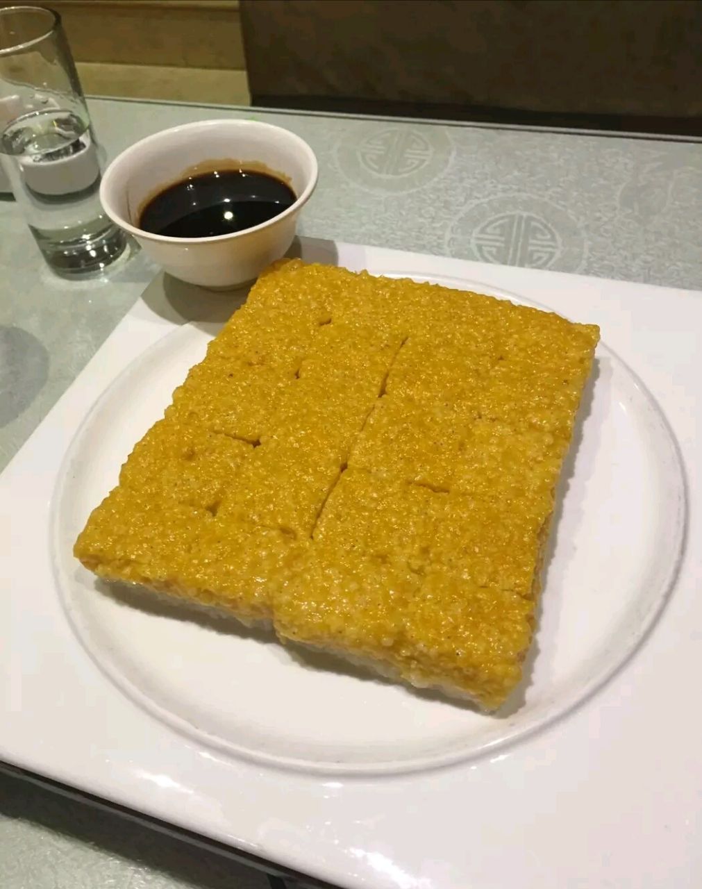 【携程美食林】郑州南泥湾(秦岭路店)餐馆,点了小米加步枪,三色凉皮