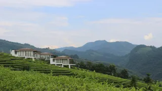 2-Day Dushan Tour: Ancient charm of Qin Han Studio City, wonders of Dushan Tiandong Scenic Area