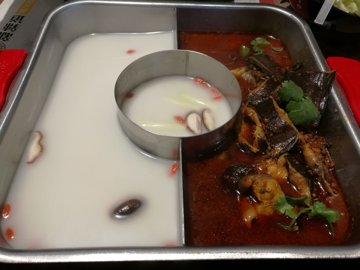 2023新辣道鱼火锅(花乡奥莱村店)美食餐厅,【服务】点菜的时候妹纸说