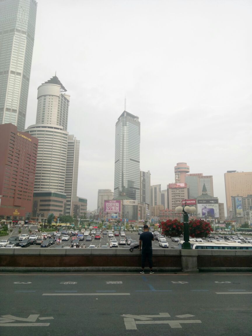 大连火车站-北广场