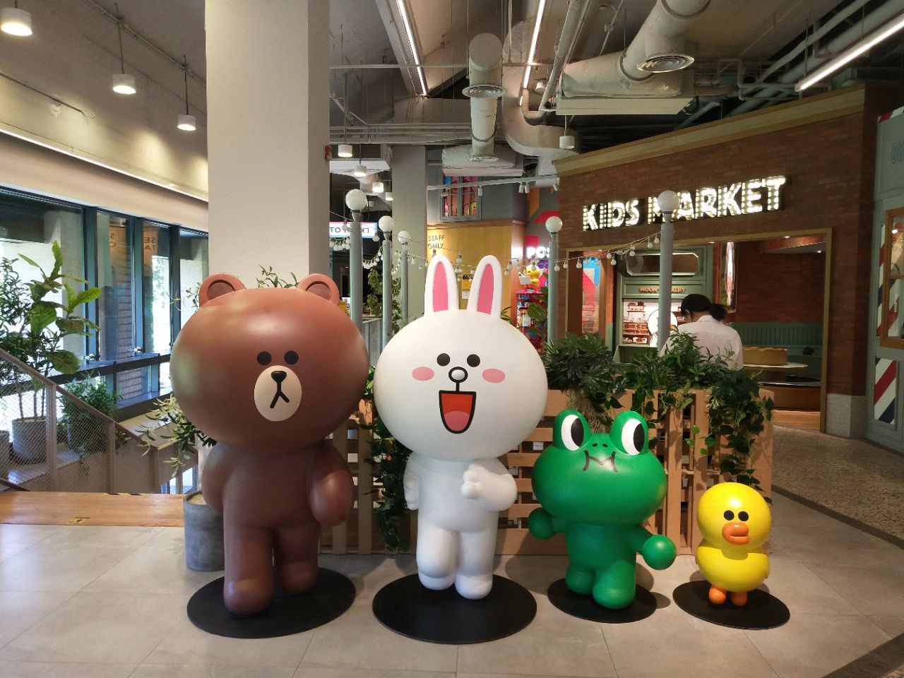 line friends 杭州湖滨银泰in77店