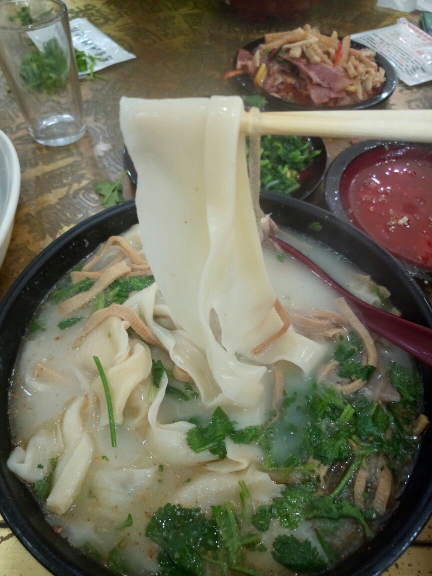 2022惠丰源烩面馆(经七路店)美食餐厅,五香牛肉和凉拌牛肚都很好吃.