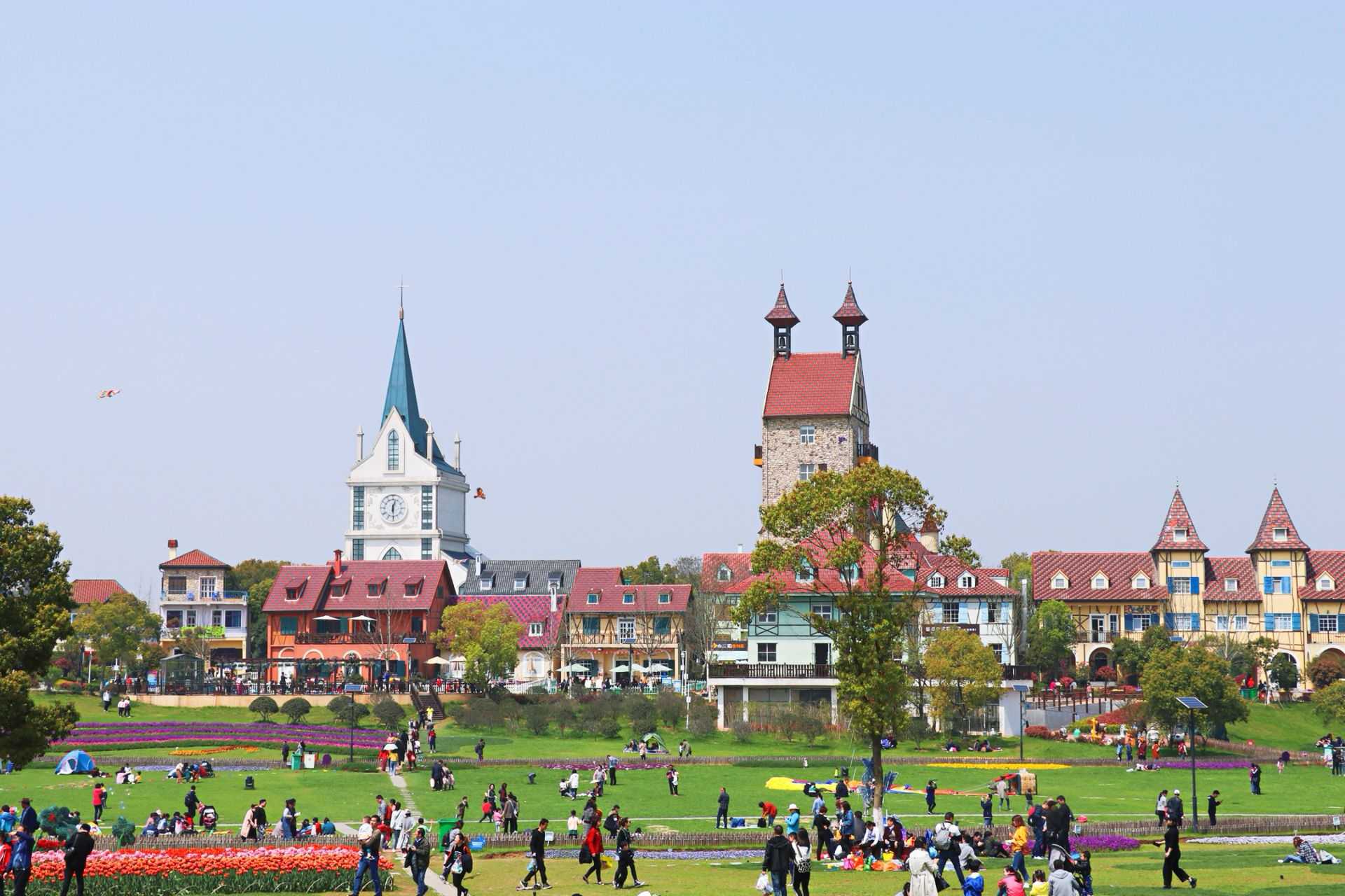 【携程攻略】武汉花博汇景点,四季都有郁金香花海,而且每个季节都有不