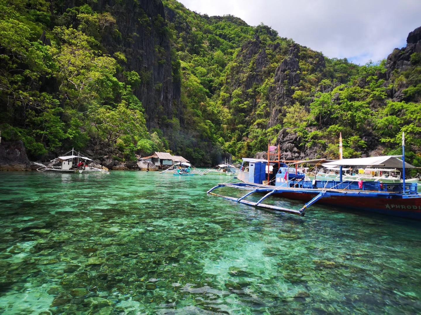 菲律宾最热门的旅游目的地，世界级潜水胜地，拥有全国最干净的湖泊——科隆岛_Island_十字架_沉船