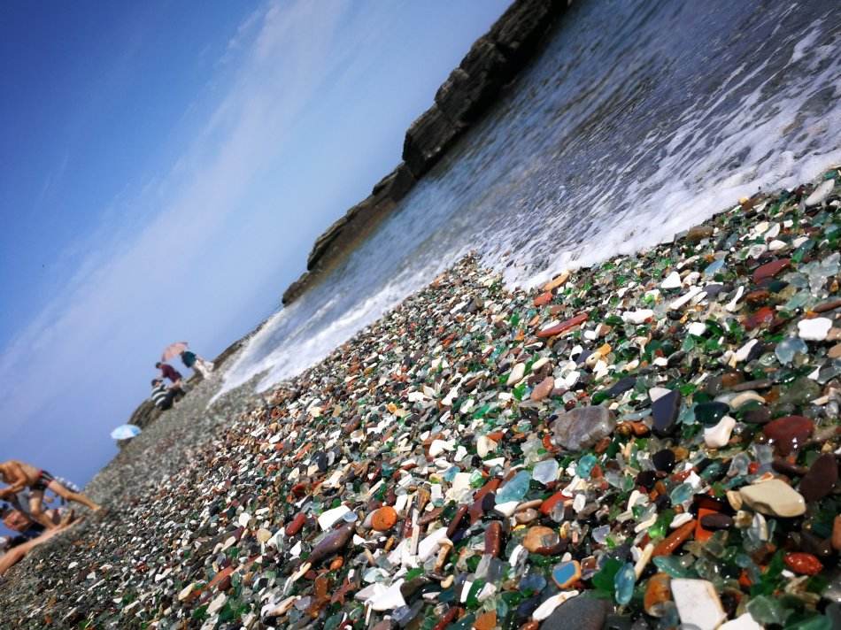 玻璃海滩