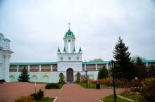 圣三一教堂，迪米特里教堂，雅科夫列夫教堂1836年，钟楼。叶卡捷琳娜二世 ， 亚历山大一世 ， 尼古