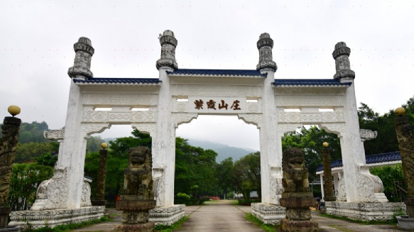 广州花都梯面镇紫霞山庄游玩攻略 花都梯面镇紫霞山庄 门票多少钱 价格表 团购票价预定优惠 景点地址在哪里 图片介绍 参观预约 旅游游览顺序攻略及注意事项 营业时间 携程攻略