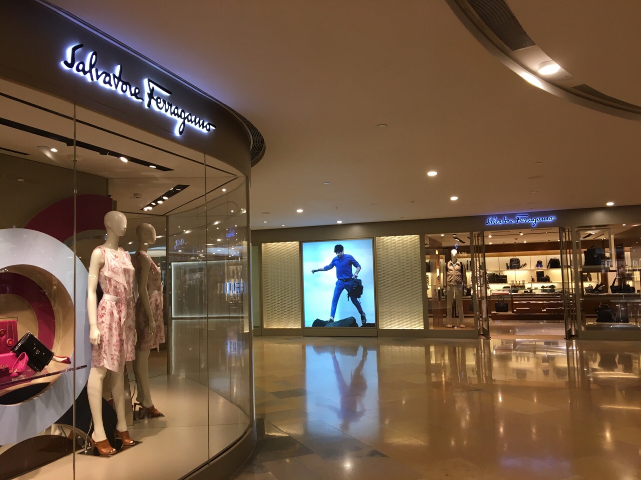 菲拉格慕(太古广场店)