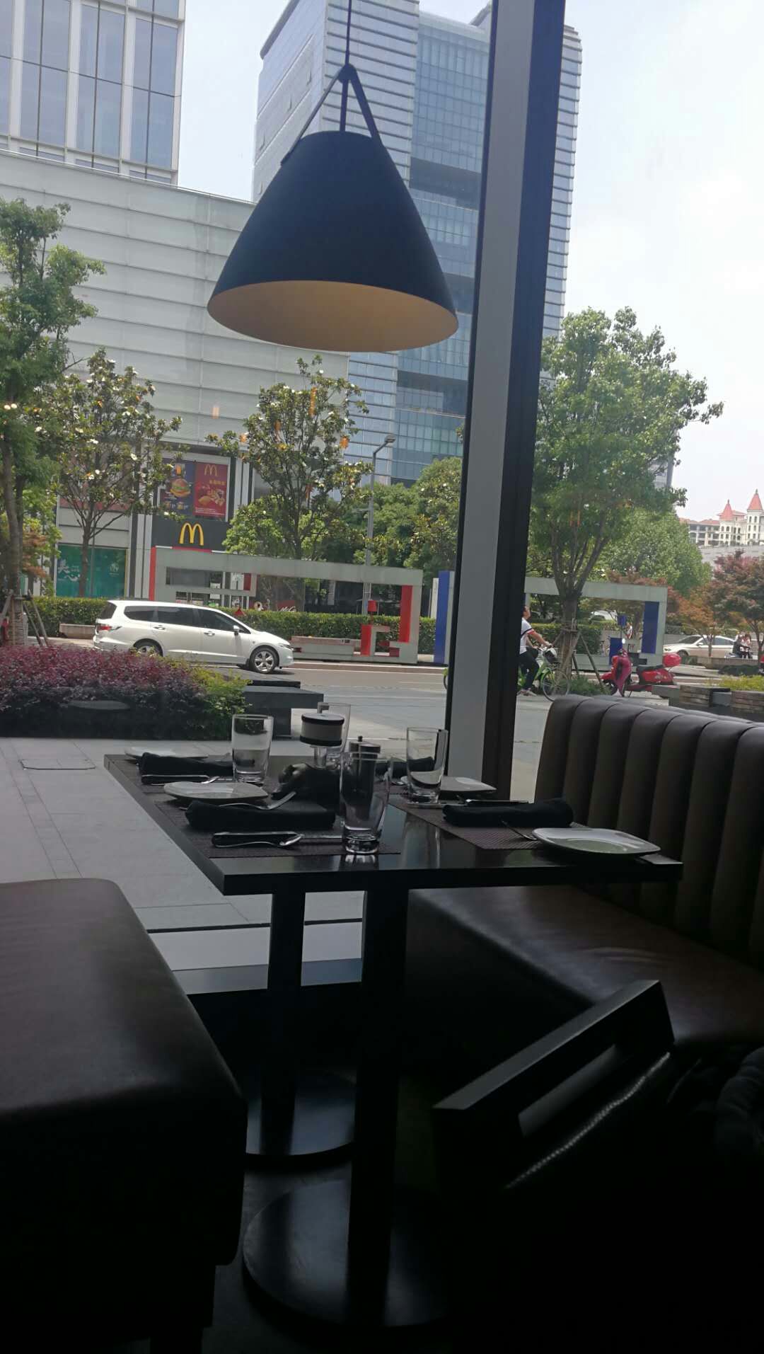 【携程美食林】苏州莫尔顿扒房 mortons grille(苏悦广场店)餐馆