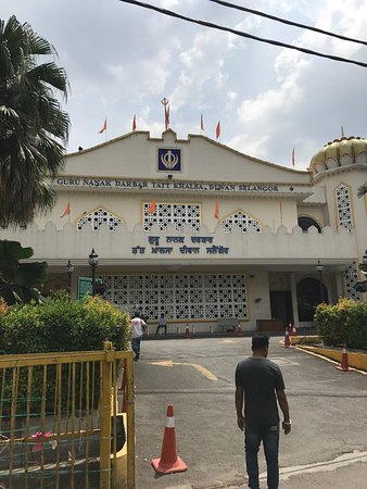 锡克庙就建筑而言很有民族特点,很有特色,很漂亮,同时也是人民举行