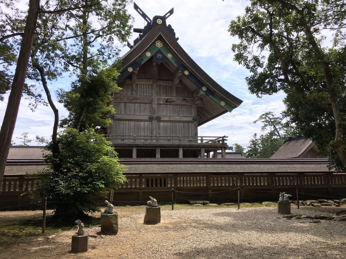 出雲大社的重要性僅次於伊勢神宮,是最古老的神道教神社.