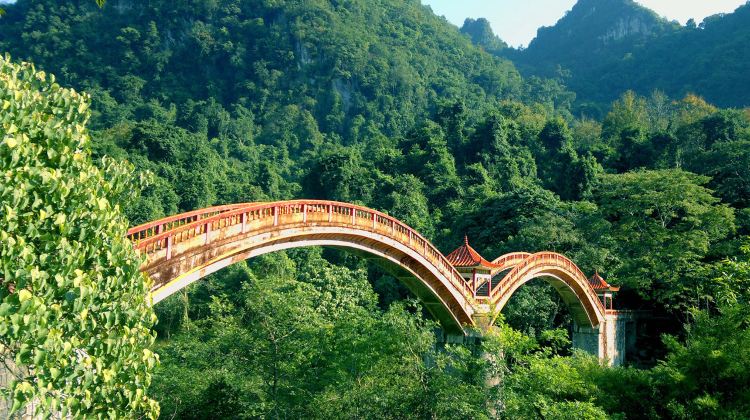 广西龙虎山风景区