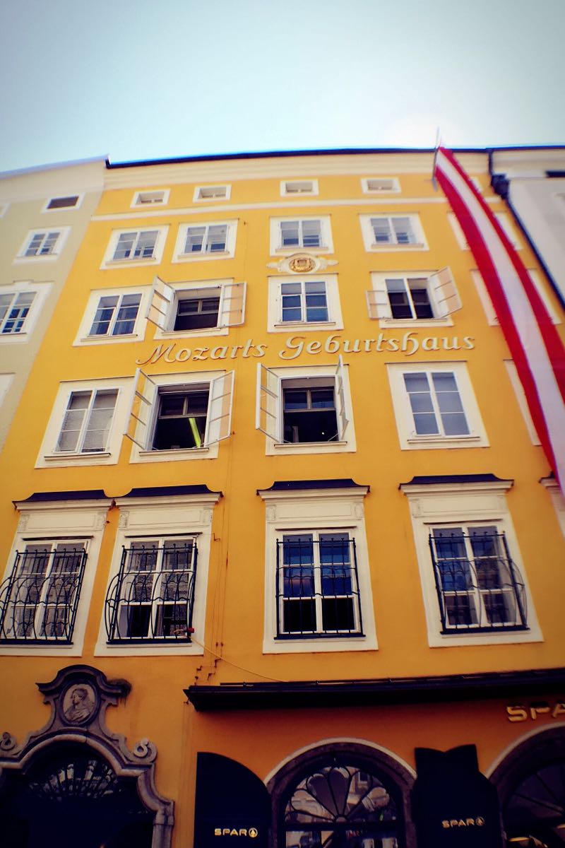 莫扎特出生地mozarts birthplace