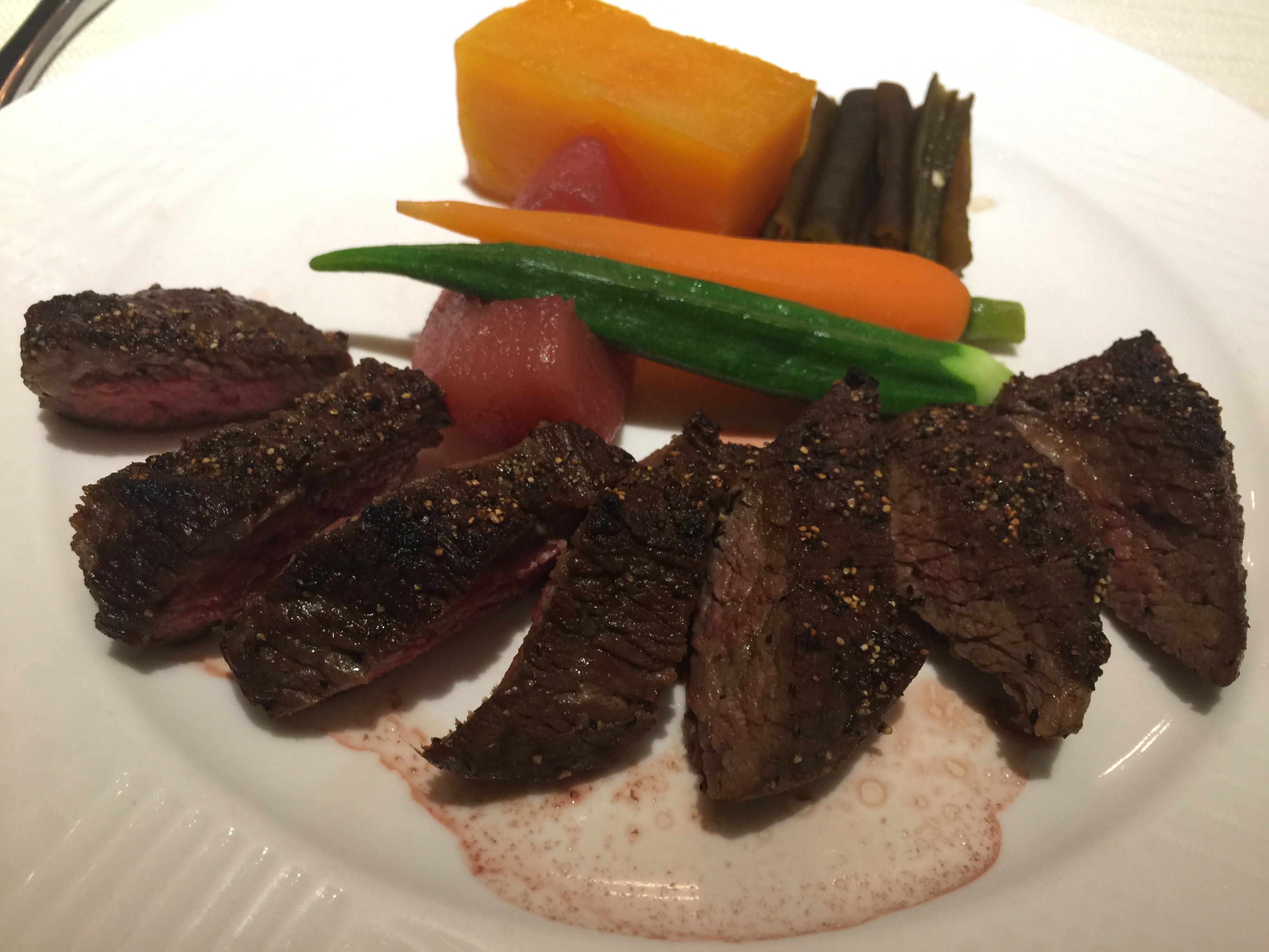 【携程美食林】武汉王品牛排(武汉国际广场店)餐馆,王品执著於对美味