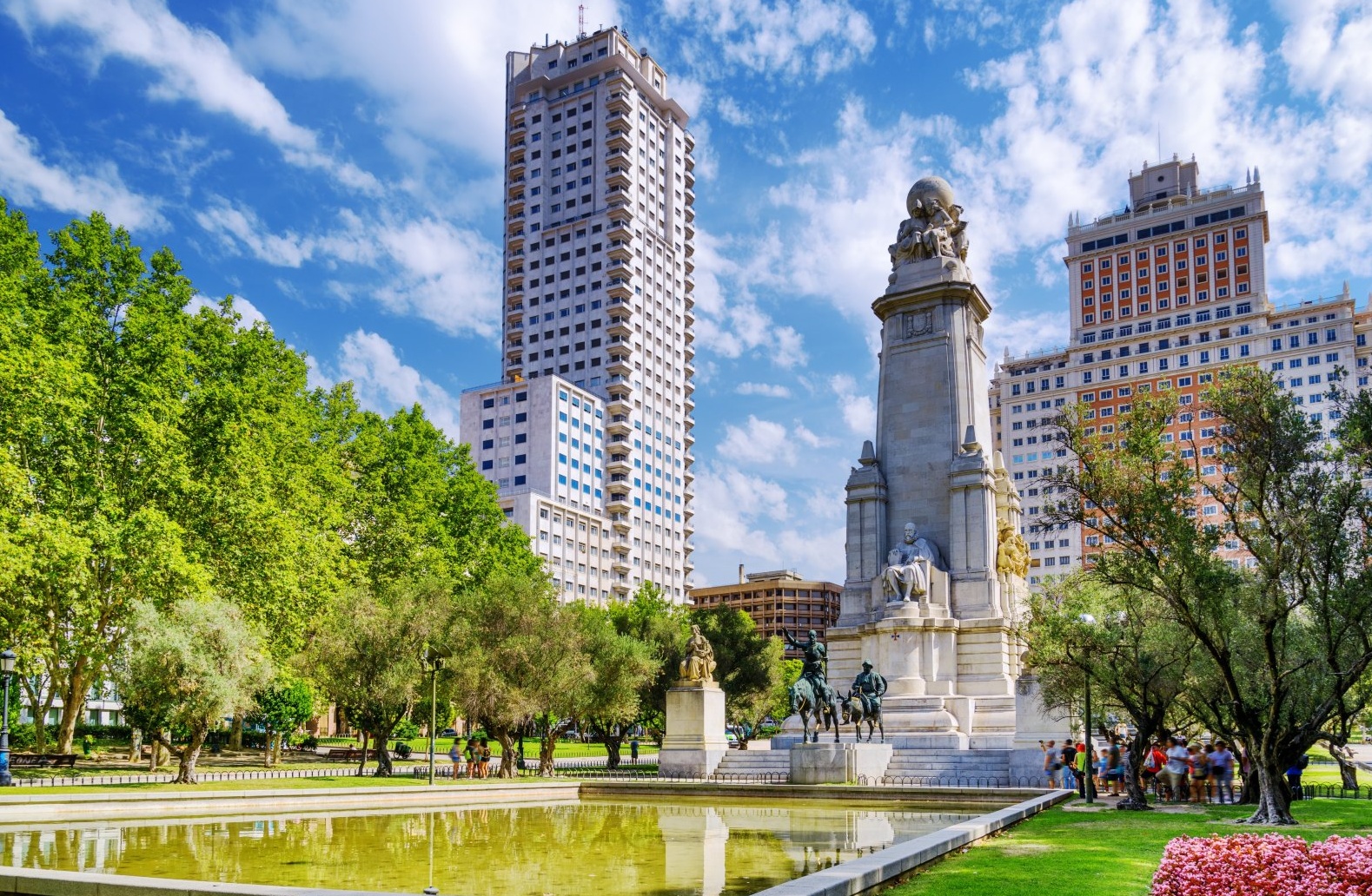 巴塞罗那Paris Look免税店购物行