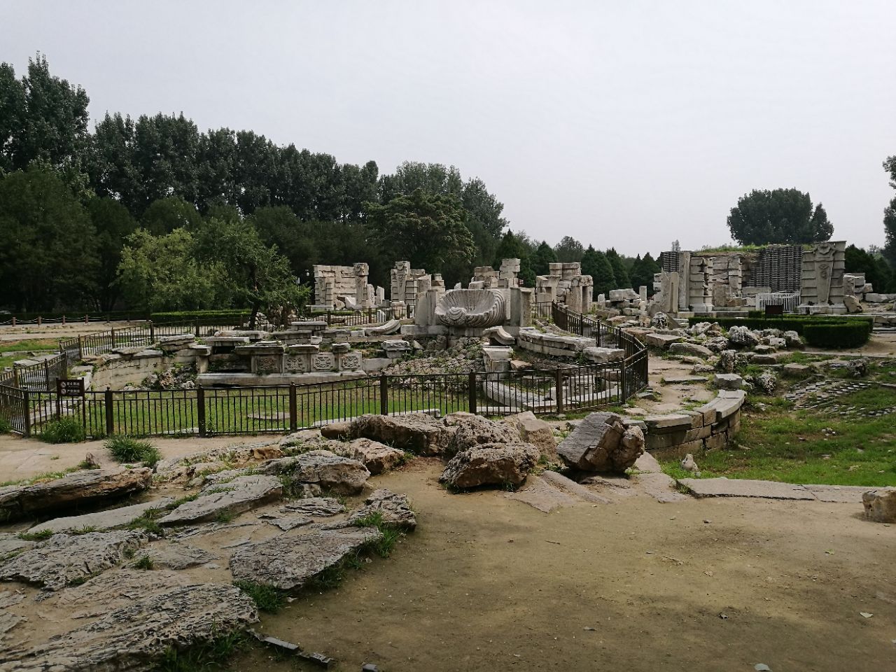 【携程攻略】北京圆明园景点,有历史教育意义 对外侵恨之入骨