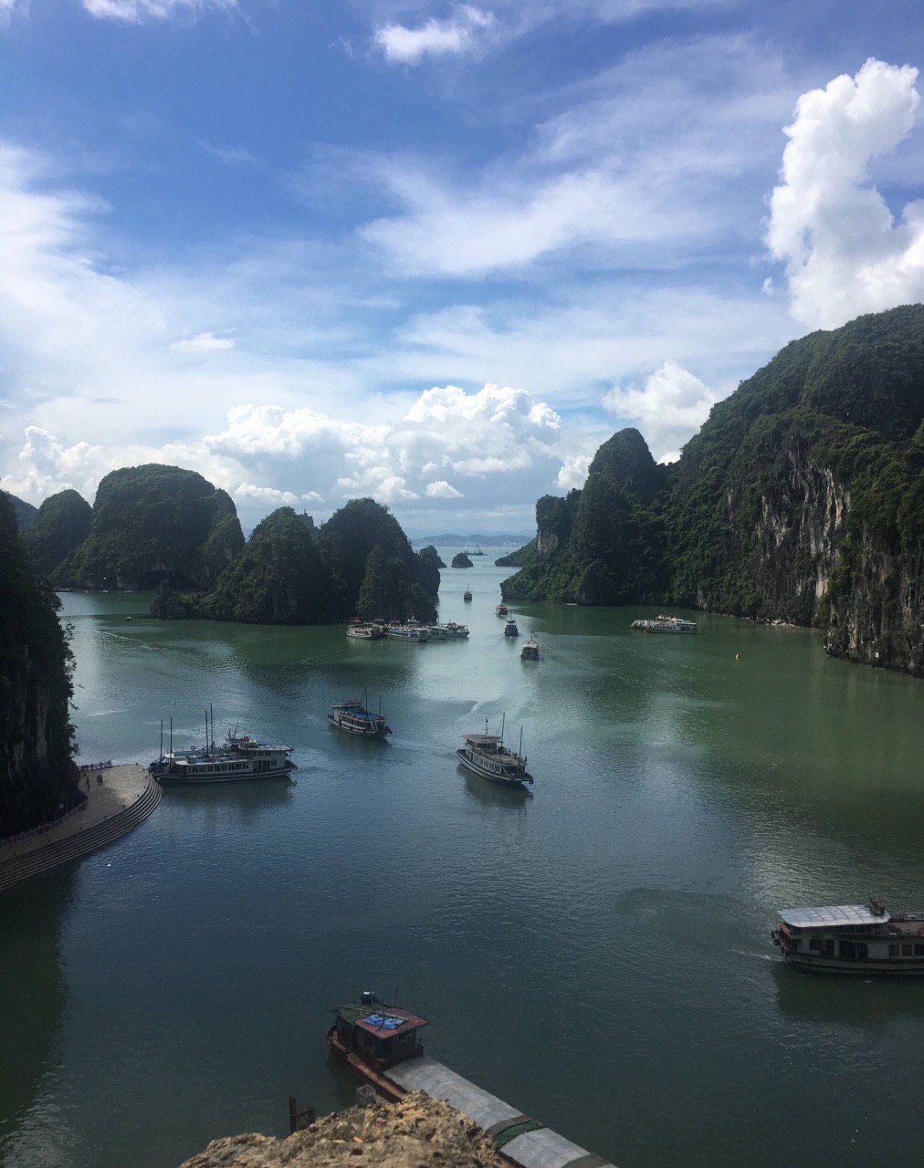 越南广宁省下龙市下龙湾皮划艇一日游(河内出发)