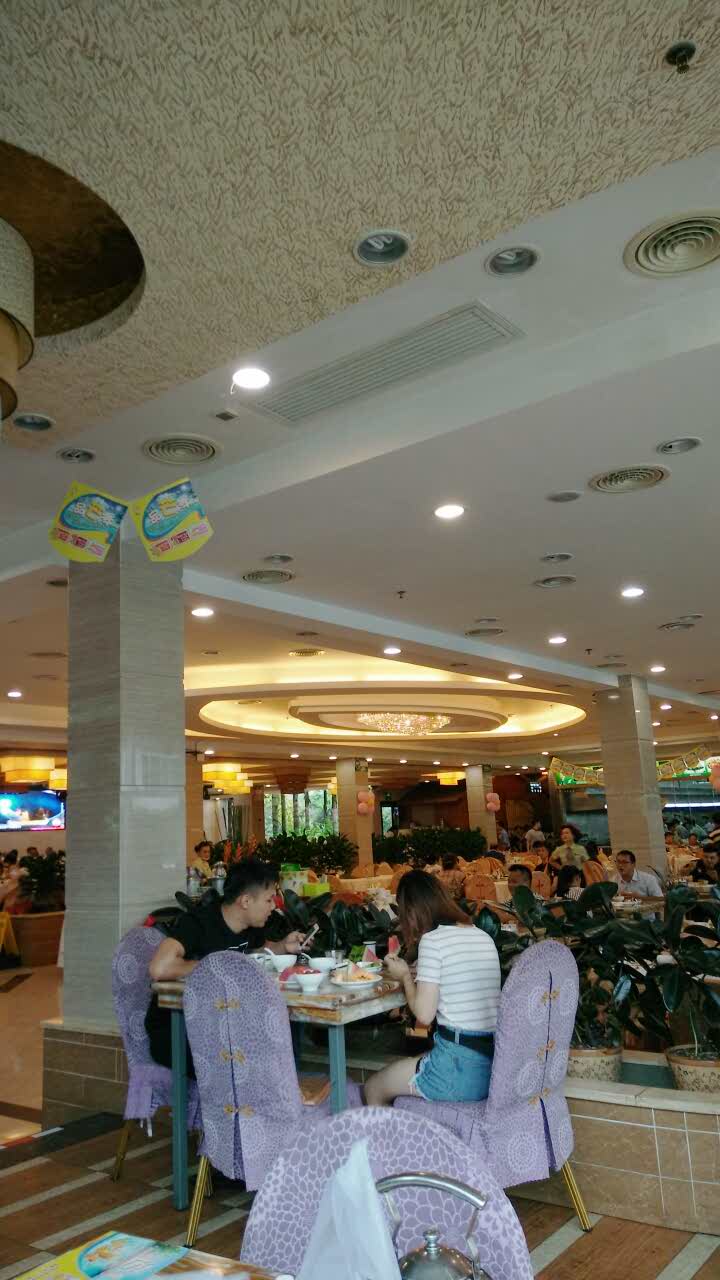 椿记烧鹅(建干路店)
