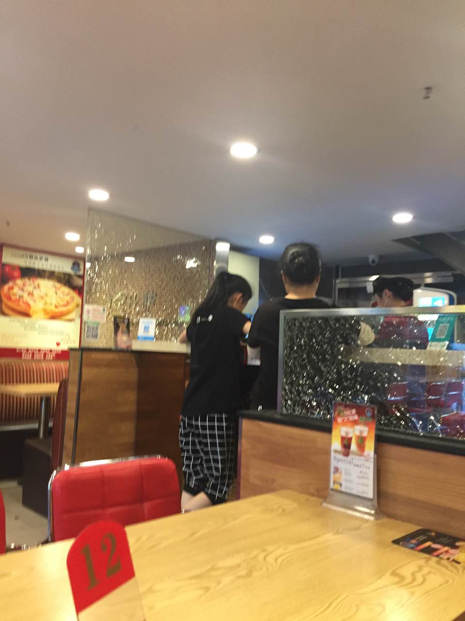 深圳尊宝比萨(汉京山店)好吃吗,尊宝比萨(汉京山店)味道怎么样,环境