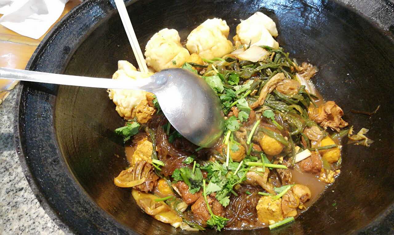 工农兵铁锅炖菜(三全路店)