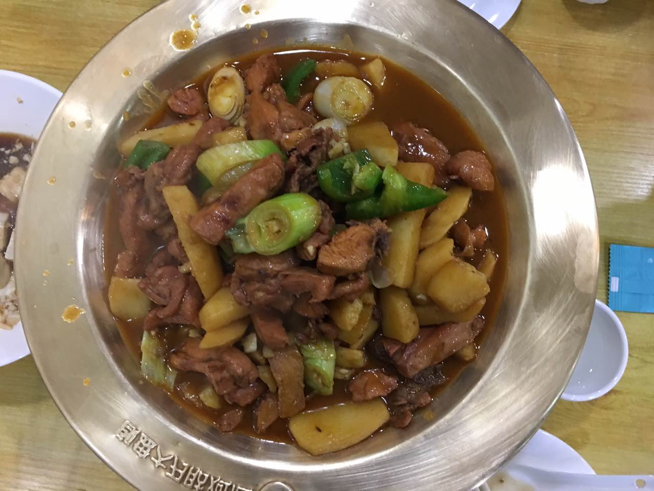 2021胡氏大盘鸡(胜利店)美食餐厅,七年没来了,店还在,还是那.