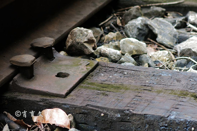 中国最长的米轨铁路,也是西南地区的第一条铁