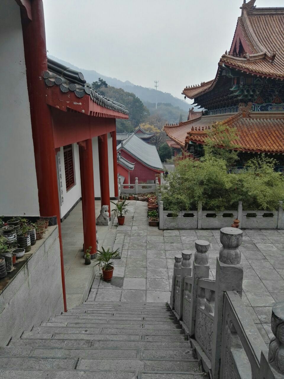 罗山灵山寺图片