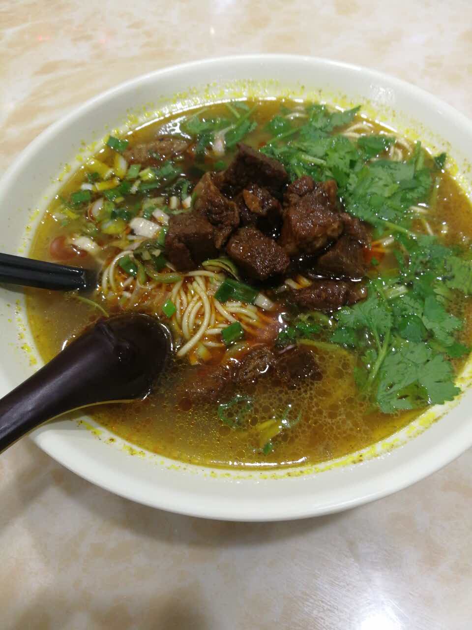 丁丁浓汤红烧牛肉面