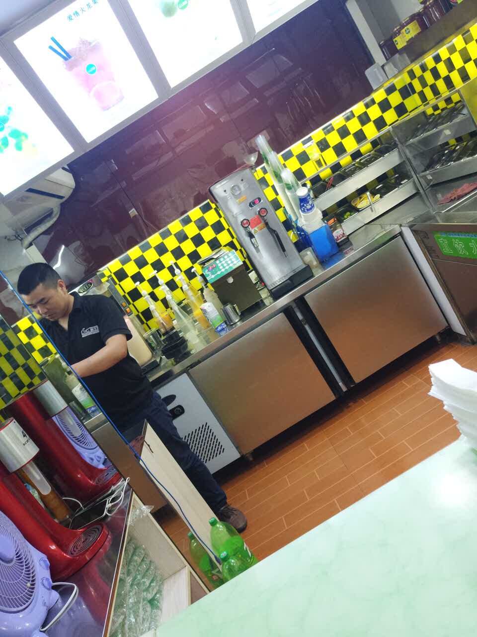 武汉尚饮港(城市学院店)攻略,尚饮港(城市学院店)特色菜推荐/菜单