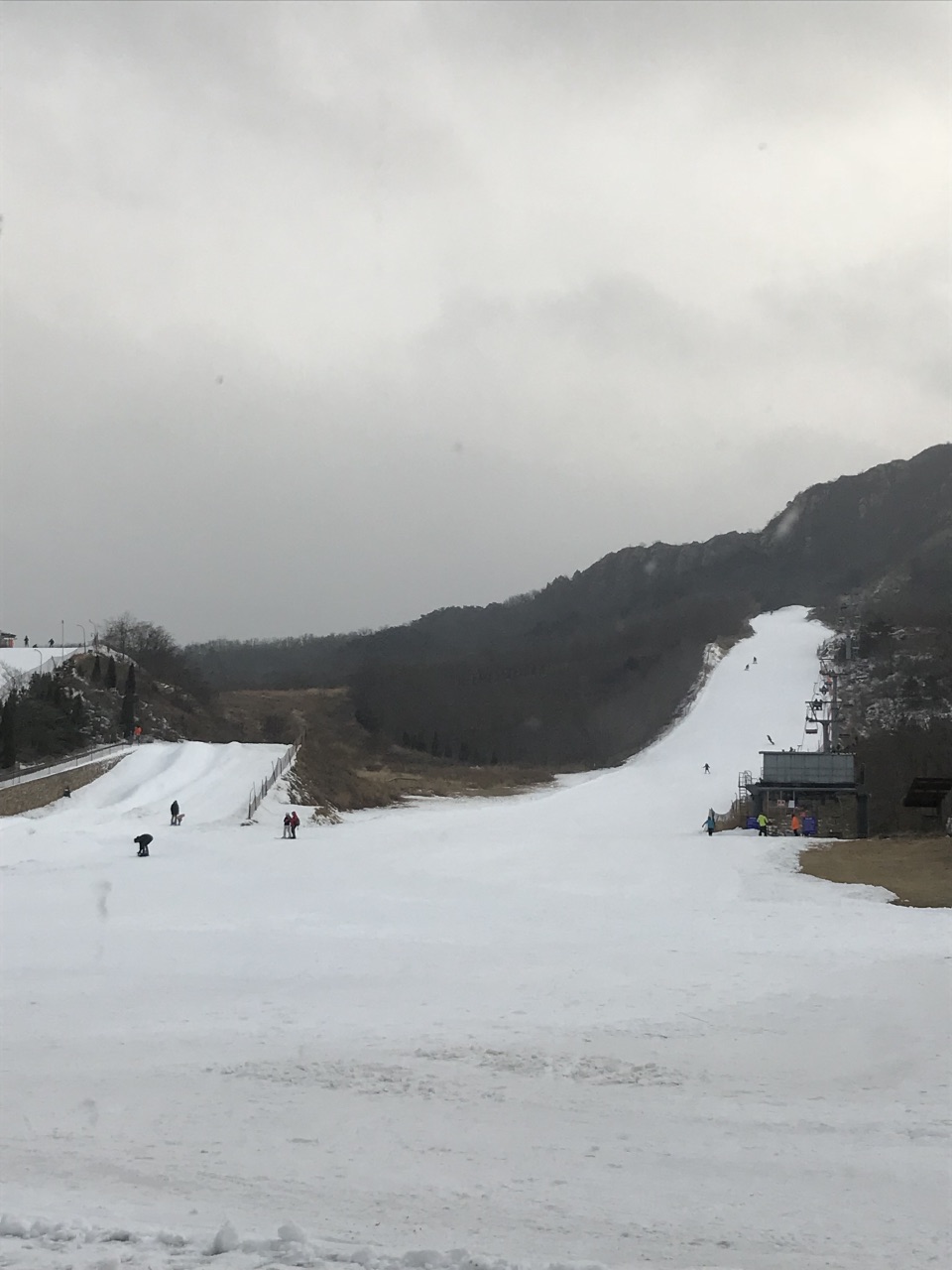 林海滑雪场图片