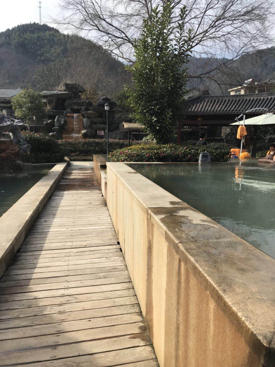 临安湍口芦荻古温泉