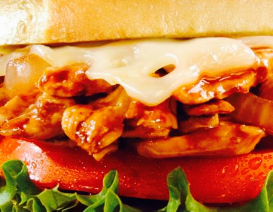 charleys philly steak 直线距离 100m