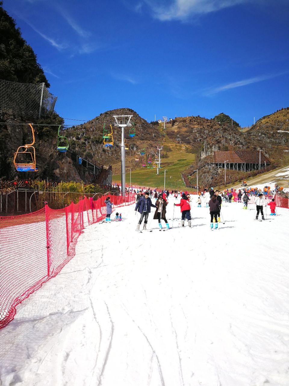 梅河口鸡冠山滑雪场图片