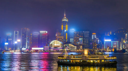 港珠澳大桥+香港尖沙咀+太平山顶+金紫荆广场
