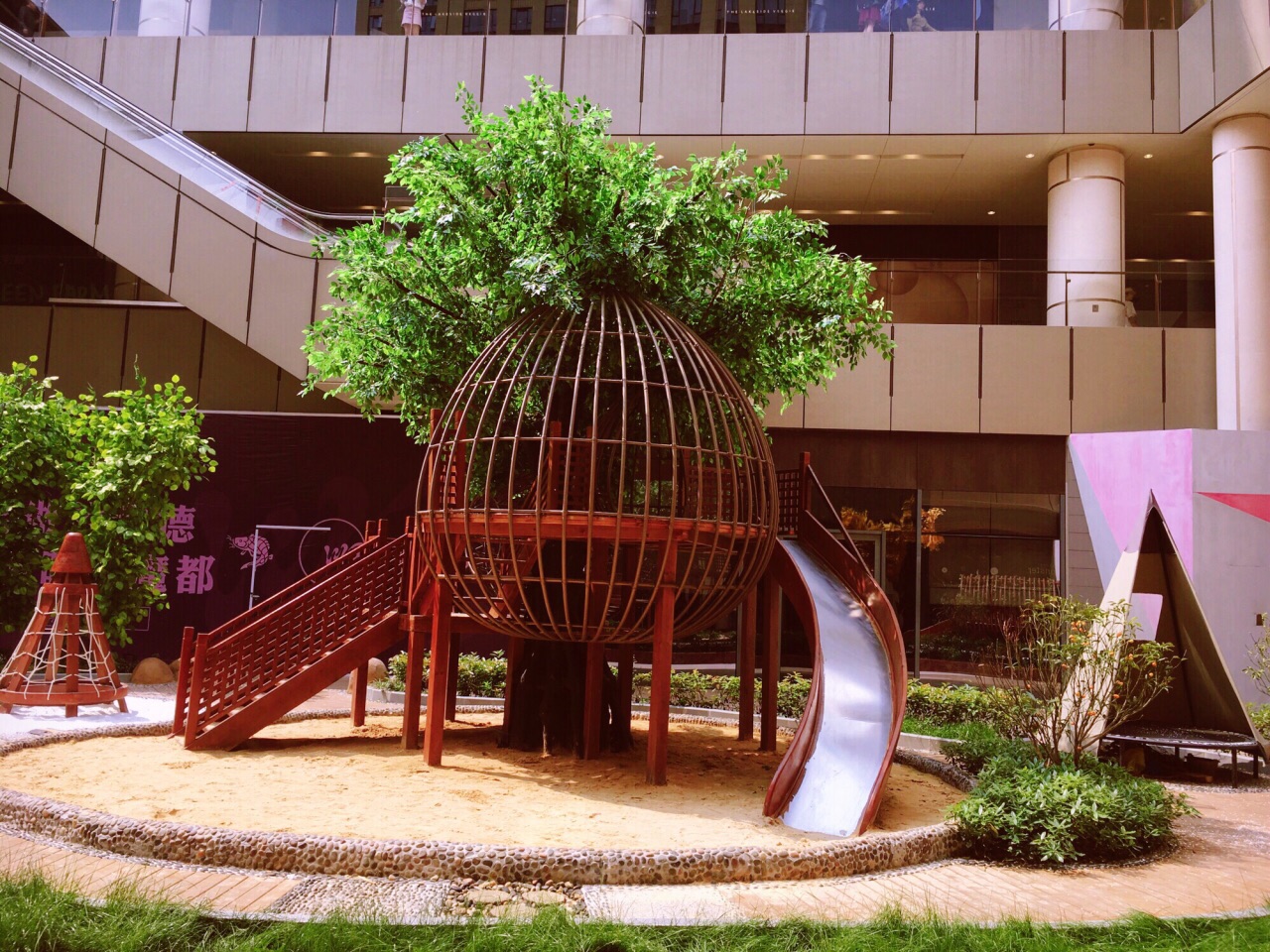 【携程攻略】上海保利时光里购物中心购物,把你的故事留在美好的时光