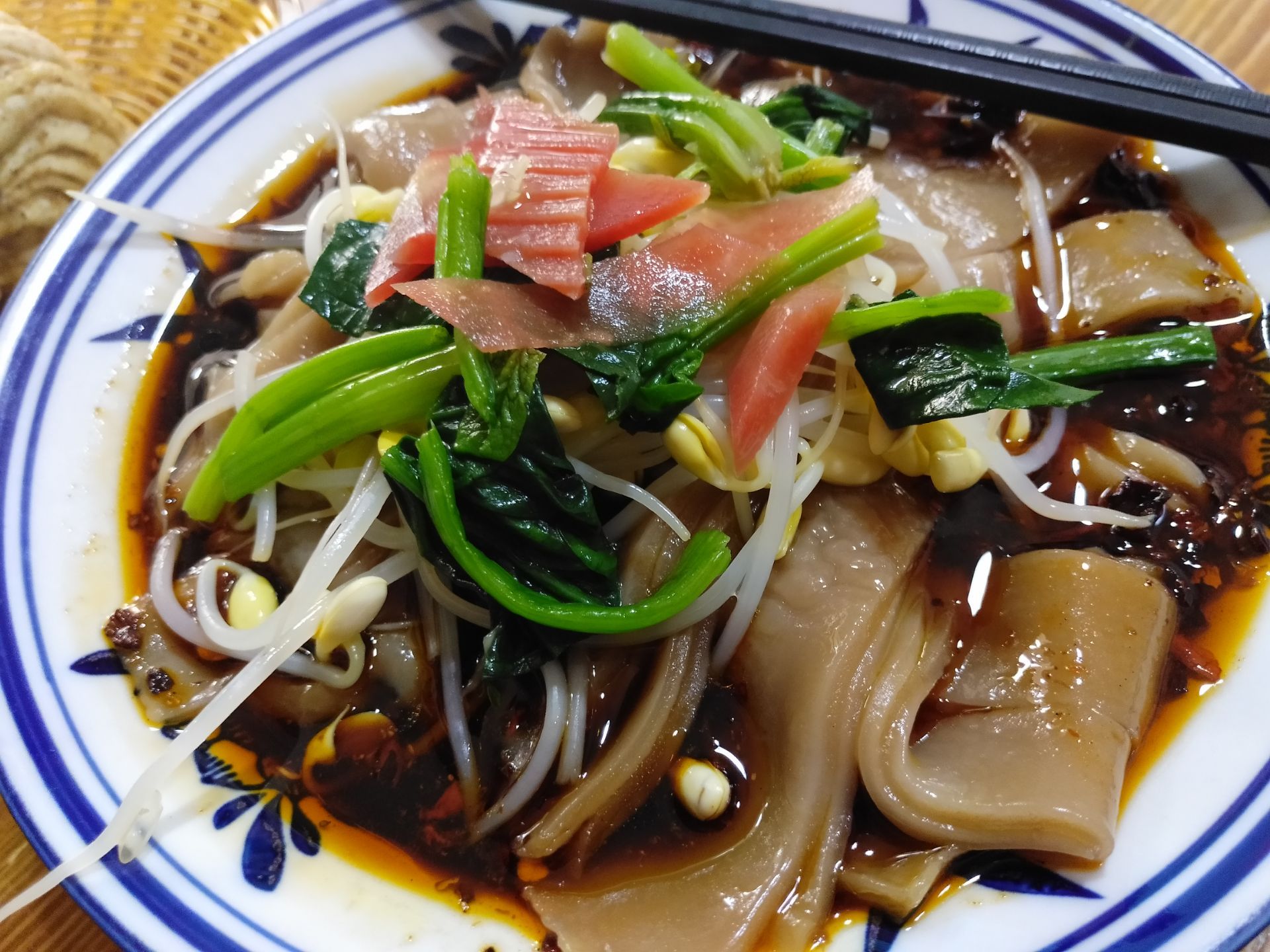 铺镇慕家汉中麻辣香热米皮