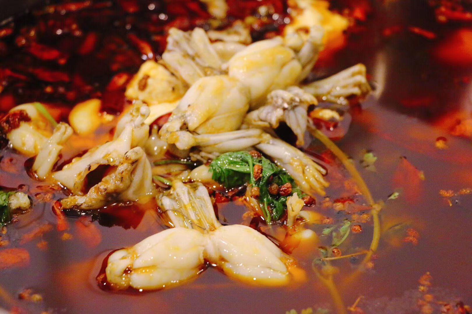 成都爽蛙火锅攻略,爽蛙火锅特色菜推荐/菜单/人均消费/电话/地址/菜系